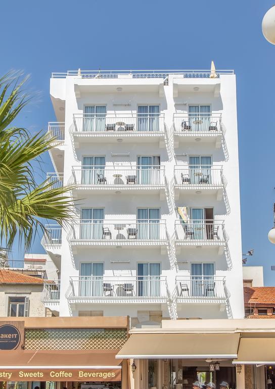 Zodiac Hotel Apartments Larnaca Extérieur photo